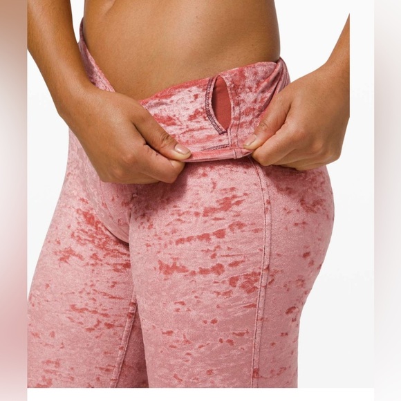 Lululemon Wunder Lounge High Rise Tight Crushed Velvet *Limited Edition* Size 12 - Picture 3 of 8